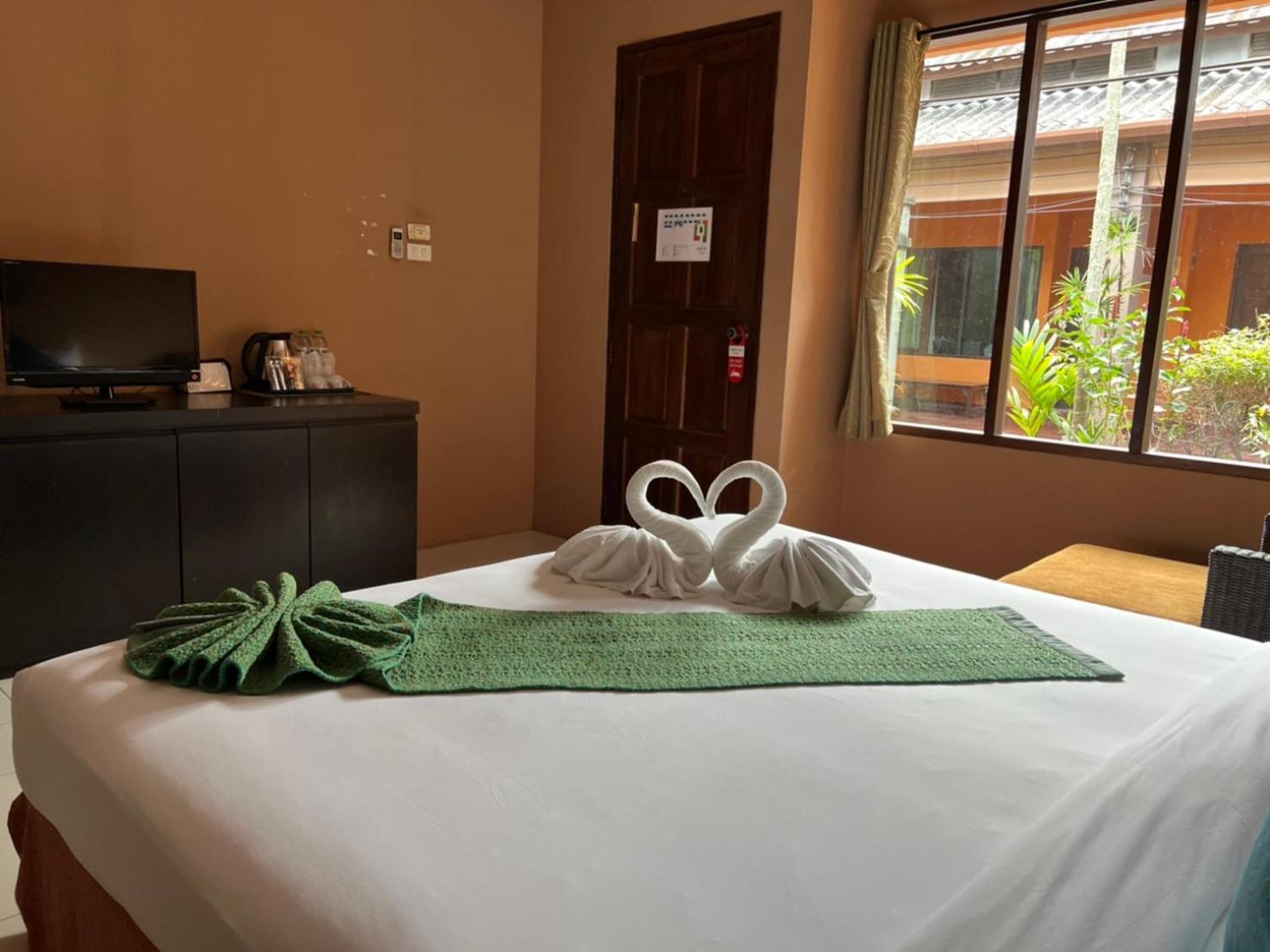 Phuket Siam Villas - Sha Plus Chalong Exterior foto